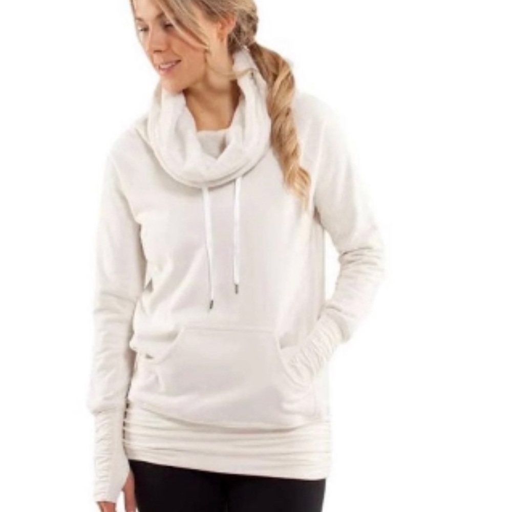 Lululemon Don’t Worry Be Happy fleece pullover in polar Cream size 6